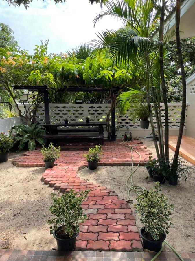 Banya Bnb ที่พักบ้านย่าบีแอนด์บี เมืองประจวบฯ Pracsuap Khirikhan Kültér fotó